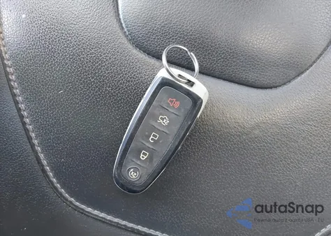 2018 Ford Focus Titanium z USA, uszkodzony, nr VIN 1FADP3N21JL230788